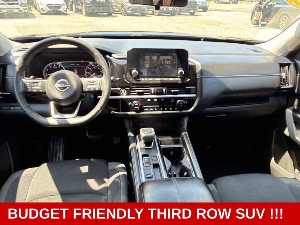 Used 2022 Black Nissan SV image 18