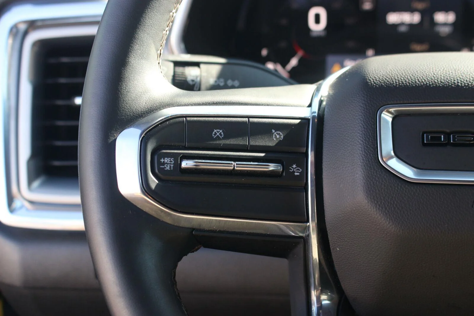 Used 2024 Onyx Black GMC Denali image 20