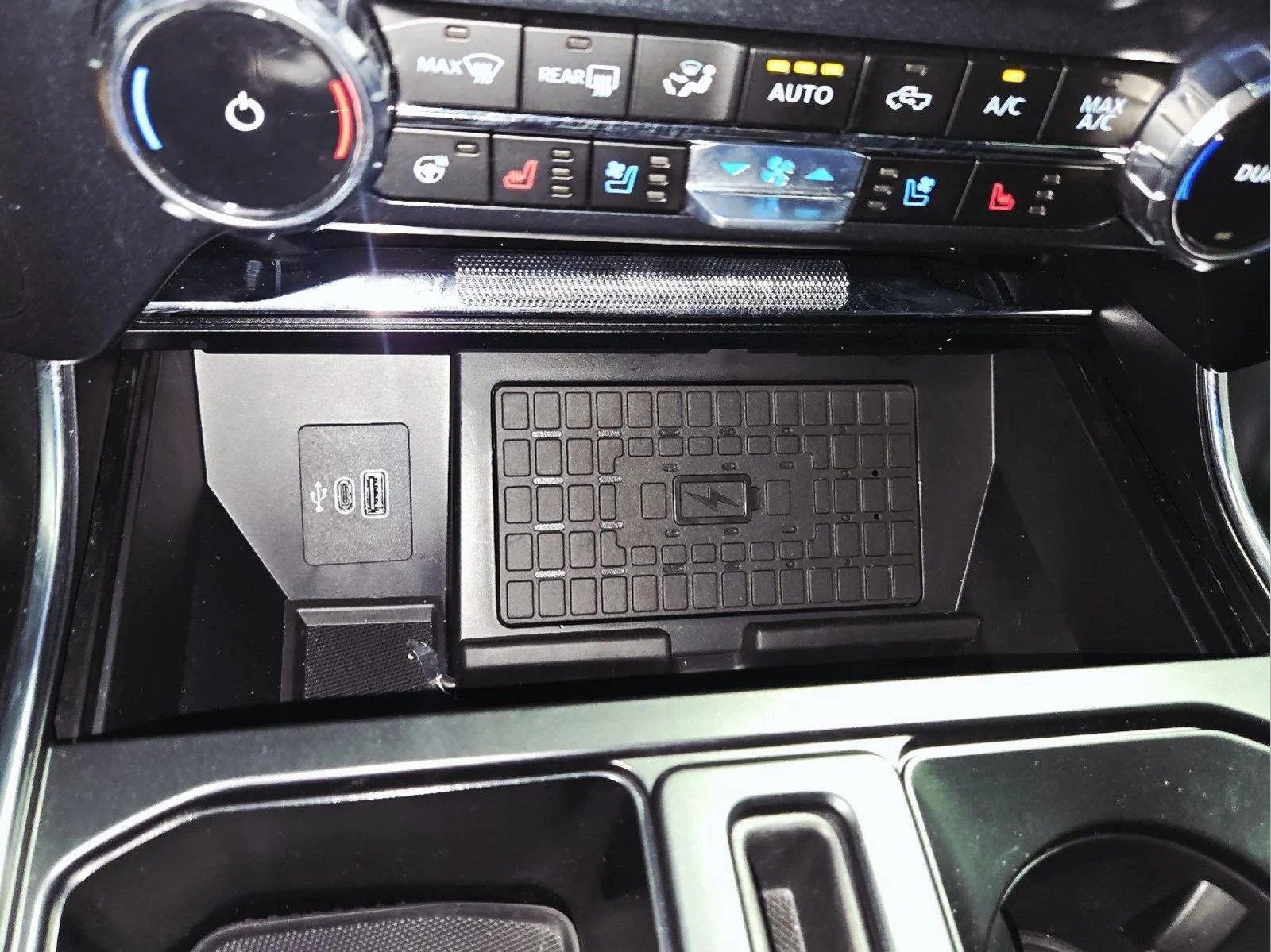 Used 2025 Carbonized Gray Ford Raptor image 43