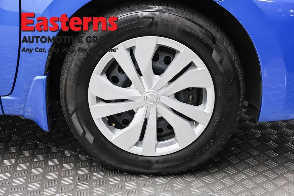 Used 2024 Blue Nissan 1.6 S image 27