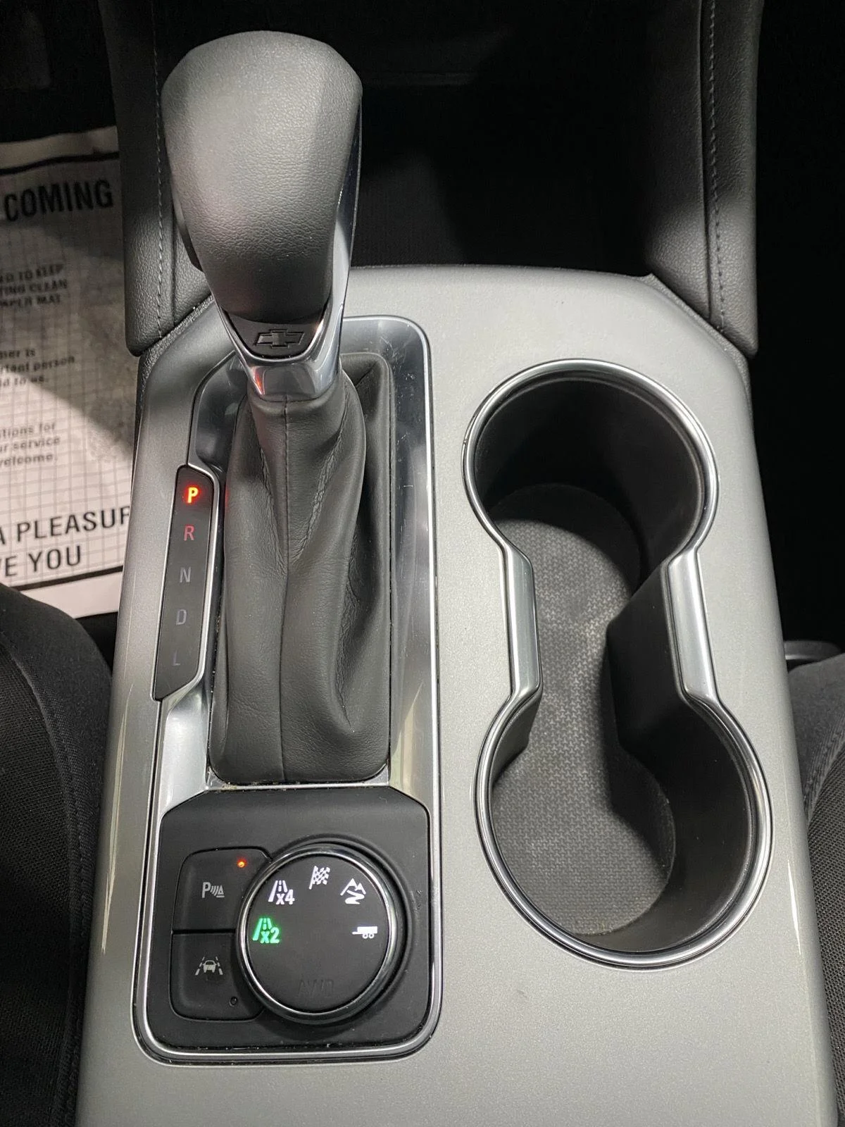 Used 2021 Summit White Chevrolet LT image 28