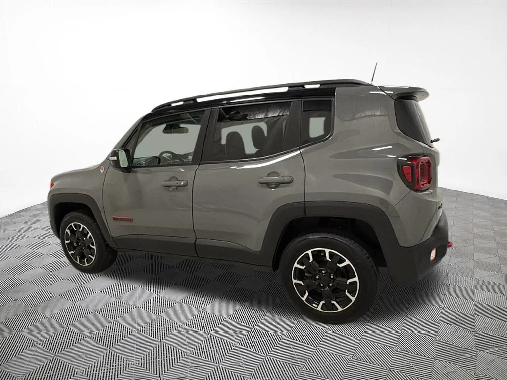 Used 2023 Gray Jeep Trailhawk 4x4 image 12