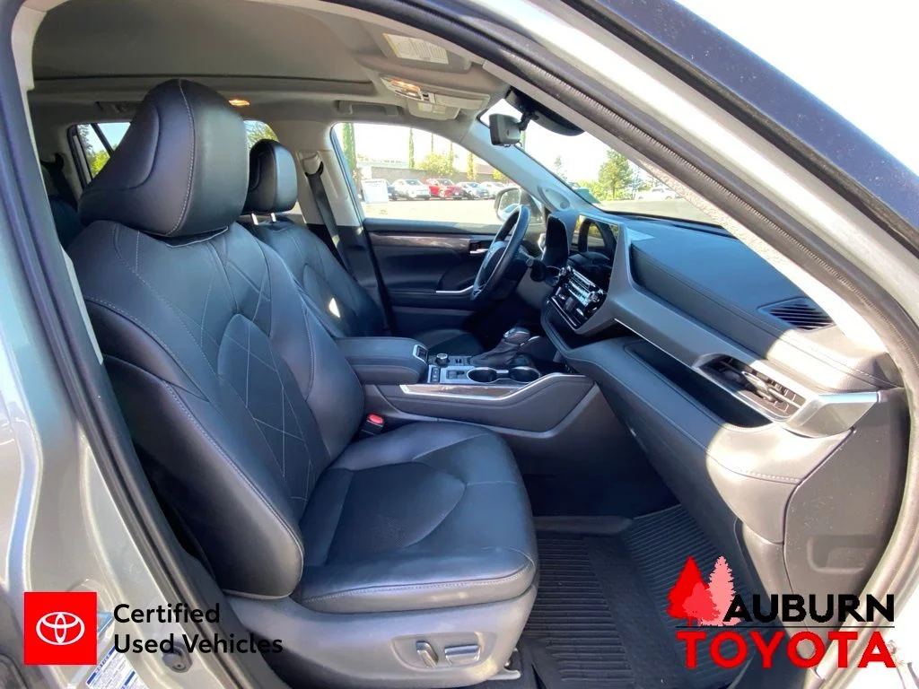 Certified Used 2020 Celestial Silver Metallic Toyota Platinum image 17