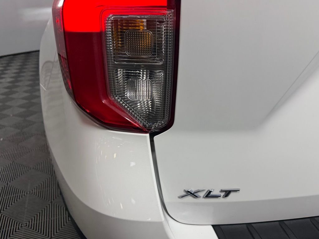 Used 2023 White Ford XLT image 10