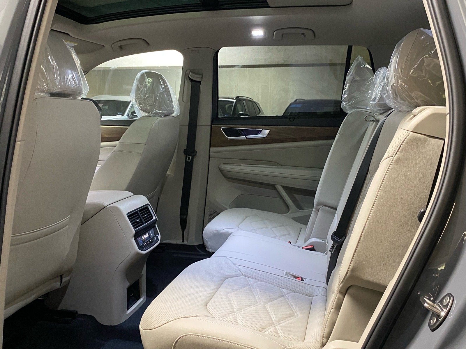 New 2026 Gray Volkswagen 2.0T SE w/Technology image 11