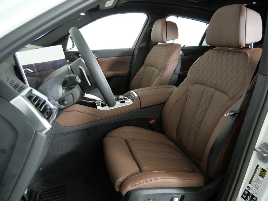 New 2027 Mineral White Metallic BMW xDrive40i image 35