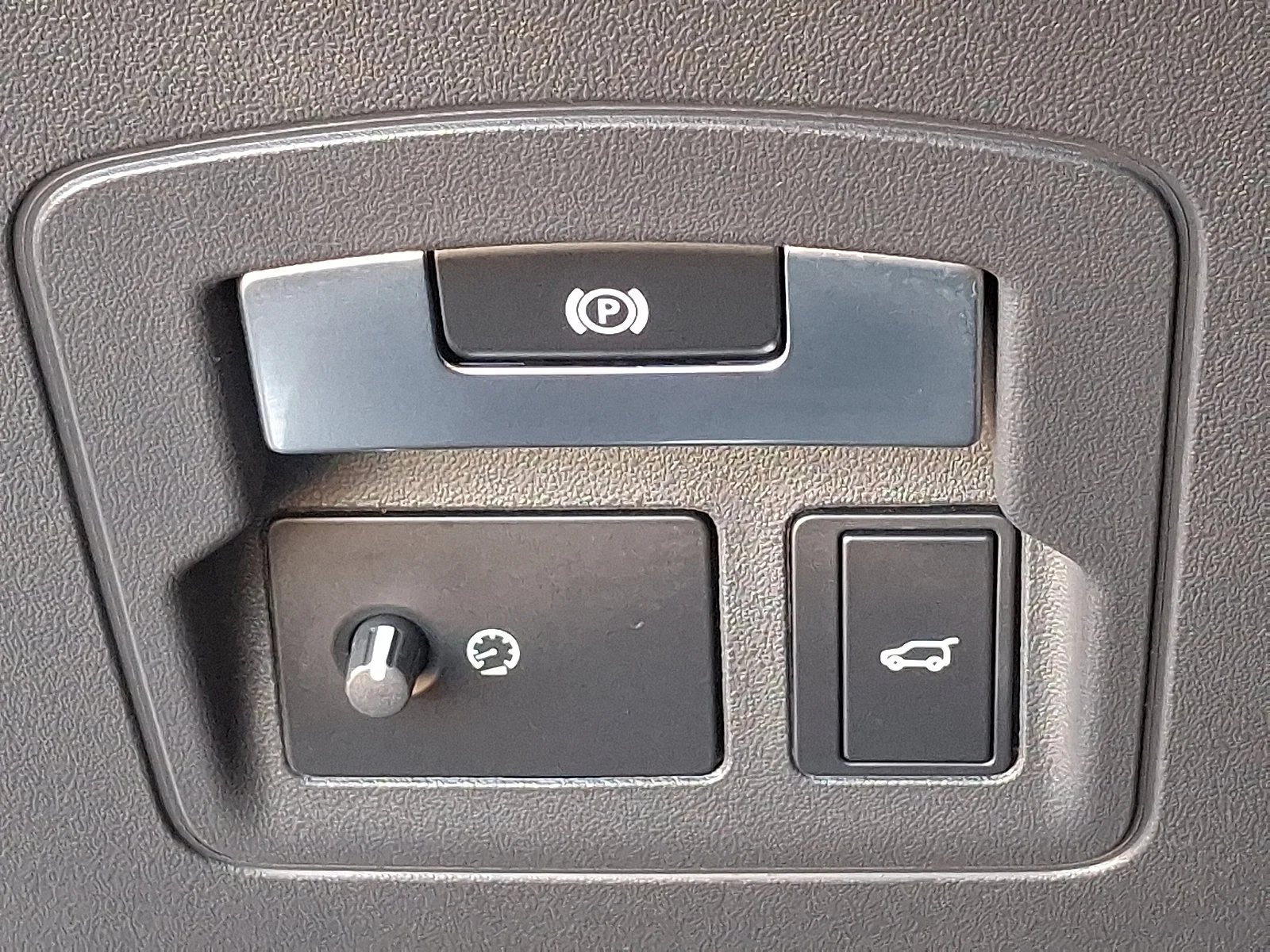 Used 2020 Fuji White - 1AA Land Rover S image 28