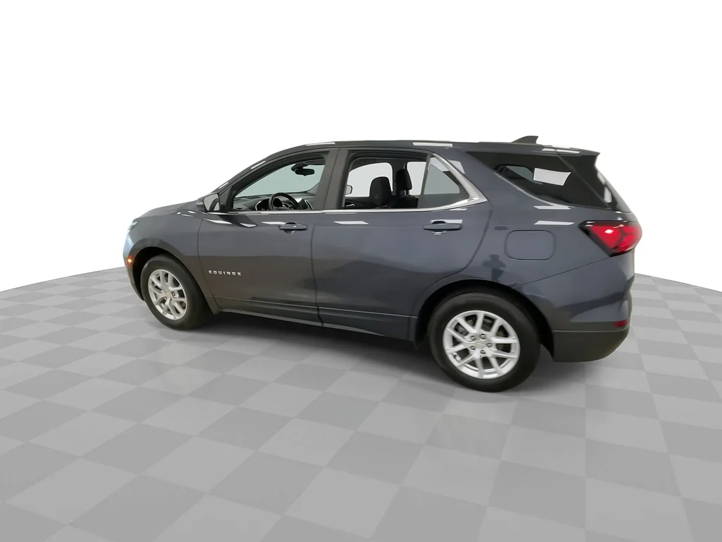 Used 2022 Iron Gray Metallic Chevrolet LT image 7