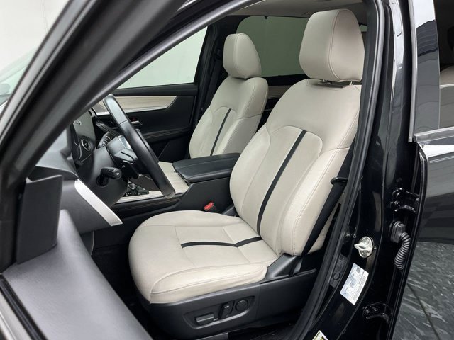 Certified Used 2024 Jet Black Mica Mazda Preferred image 11