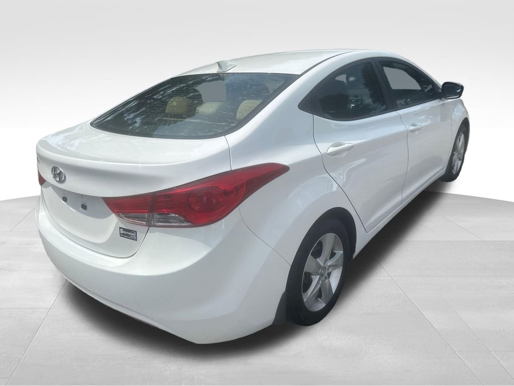 Used 2013 White Hyundai GLS image 21
