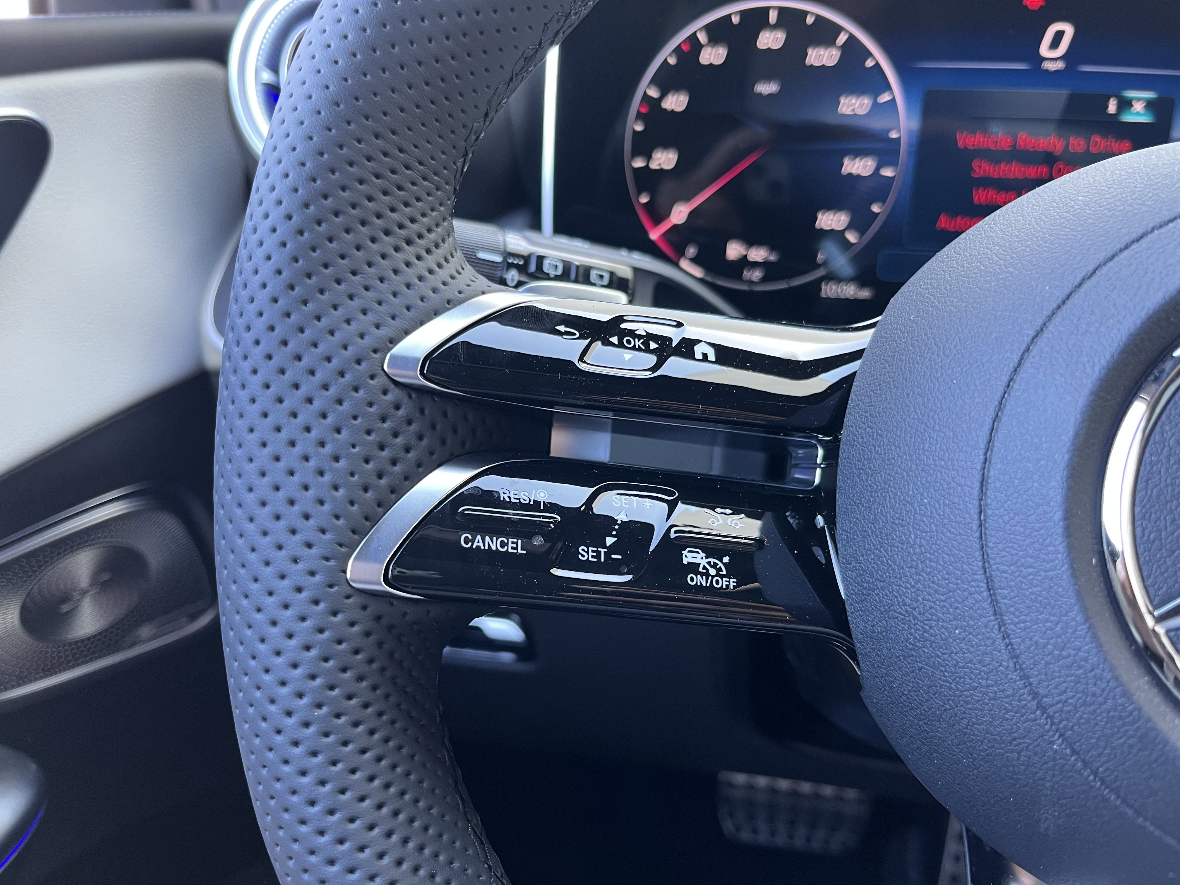 New 2026 Graphite Grey Metallic Mercedes-Benz GLC 300 image 25