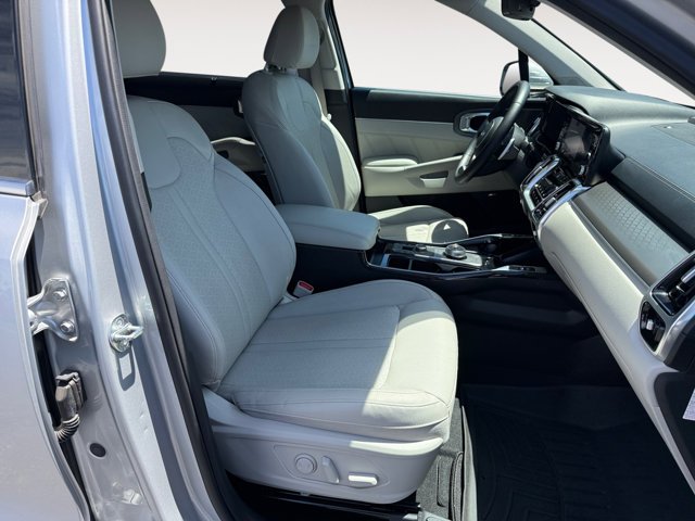 Used 2023 Silky Silver Kia SX Prestige image 19