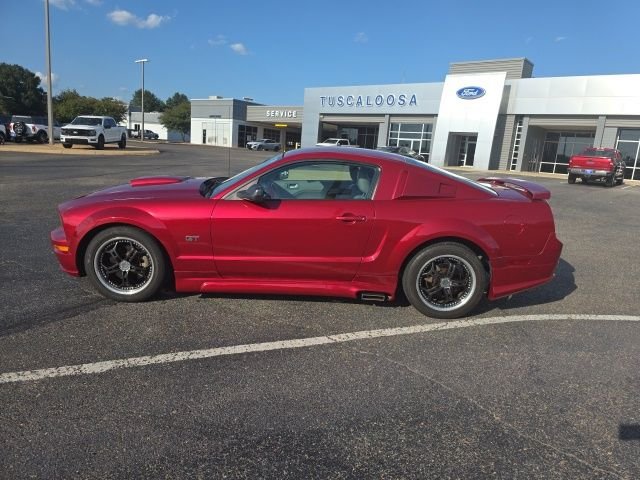 Used 2006 Red Ford GT Premium image 6