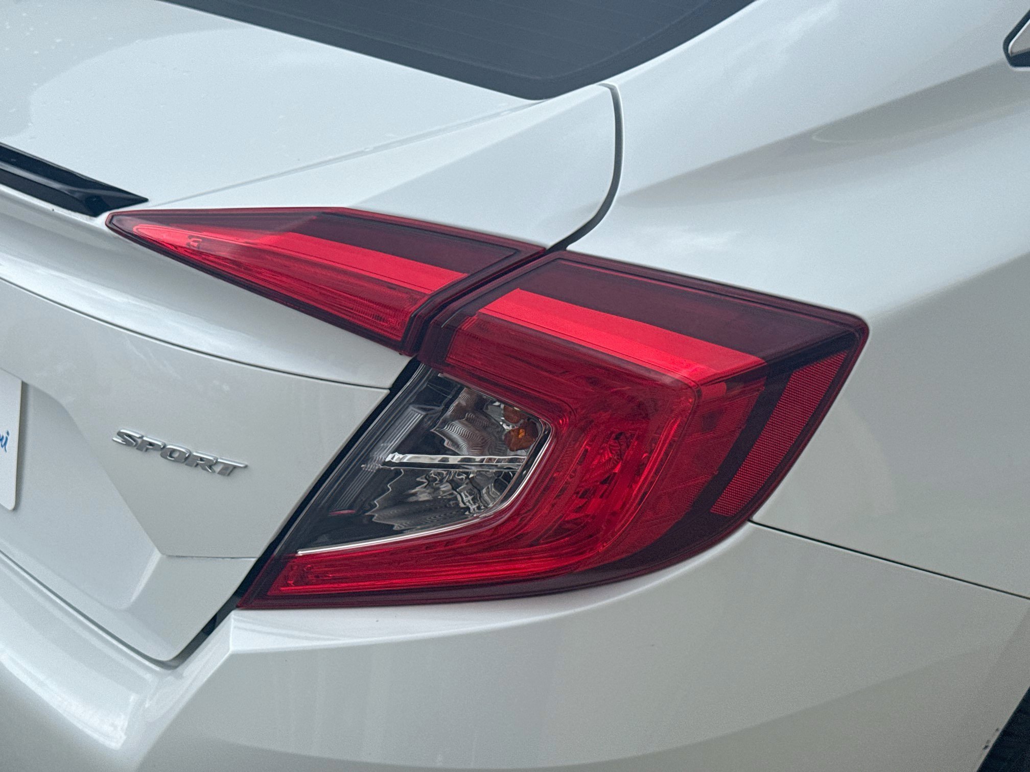 Used 2020 Platinum White Pearl Honda Sport image 26