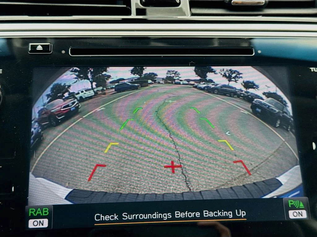 Used 2018 White Subaru 2.5i image 16