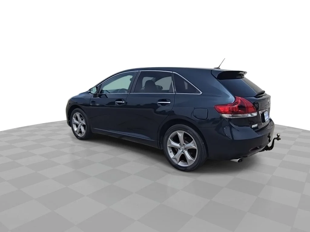 Used 2013 Gray Toyota Limited image 6
