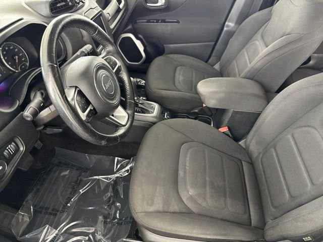 Used 2019 Blue Jeep Latitude image 24