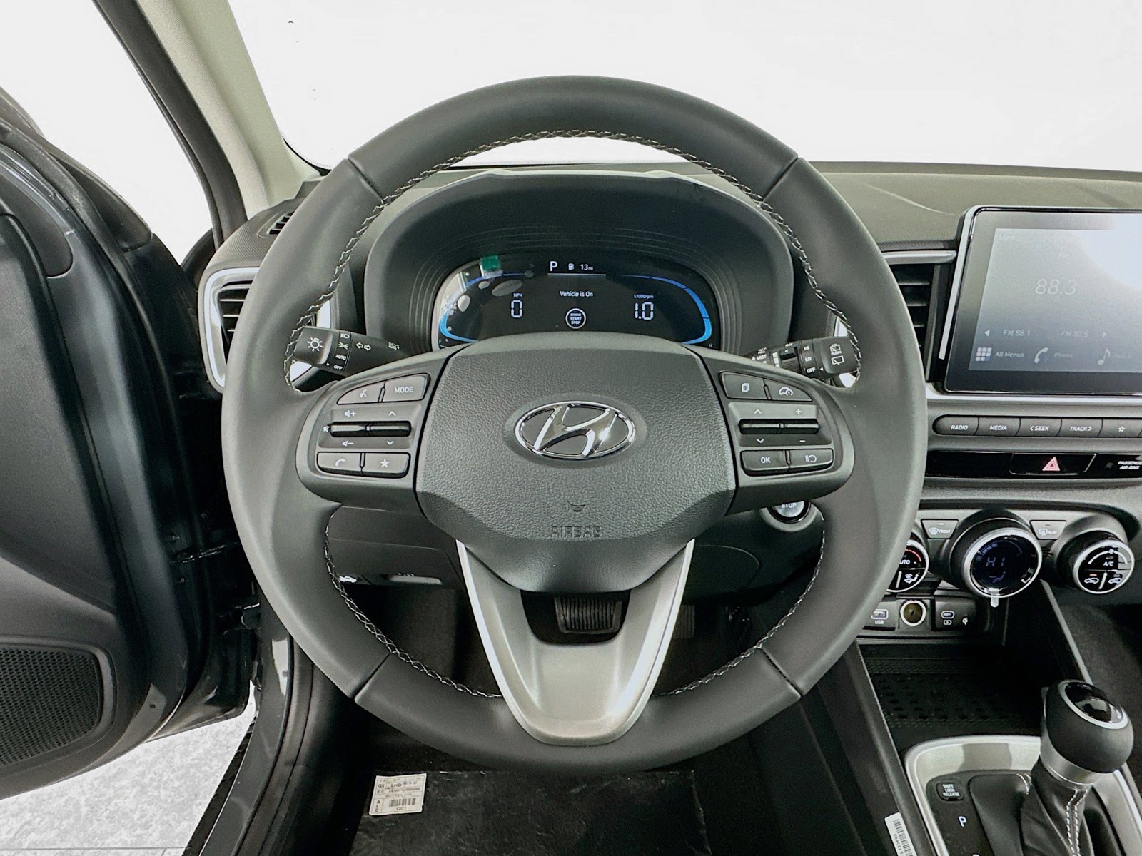 2026 Hyundai Venue SEL - Photo 13