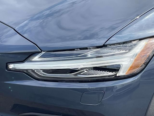 Certified Used 2024 Blue Volvo Ultimate image 7