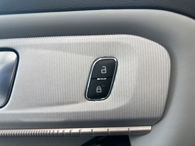 New 2026 Vapor Blue Metallic Ford Active image 15