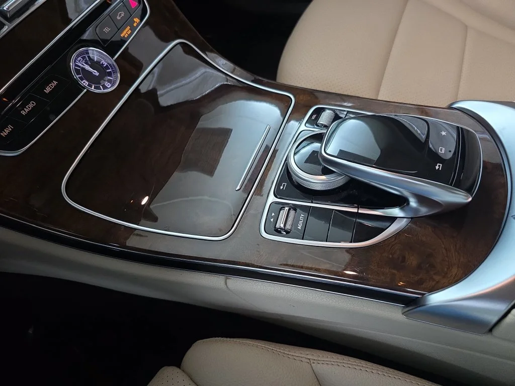 Used 2015  Mercedes-Benz C 300 image 25