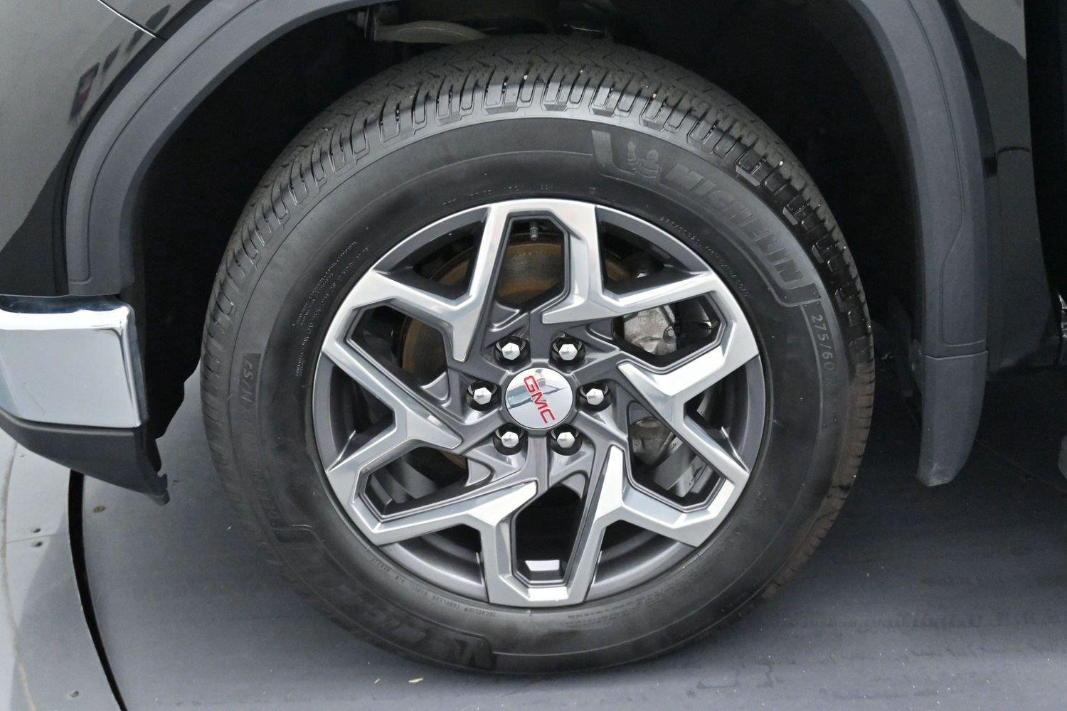 Used 2023 ONYX BLACK GMC SLT image 38