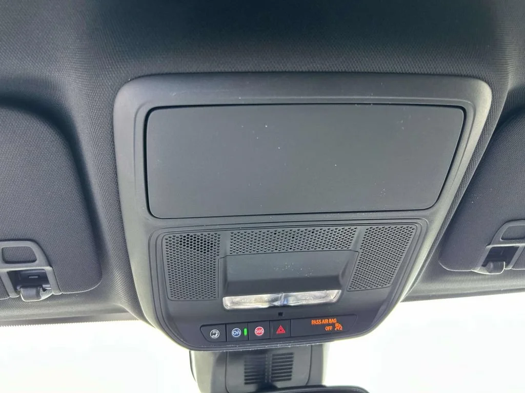 New 2027 Riverstone Metallic GMC Elevation image 24
