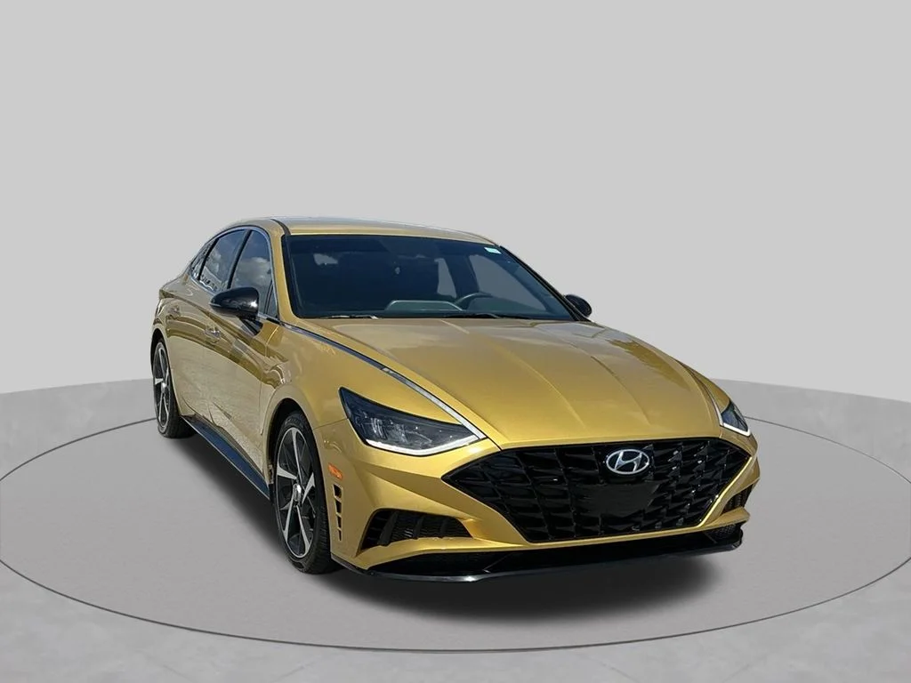 Used 2021 Yellow Hyundai SEL Plus image 15