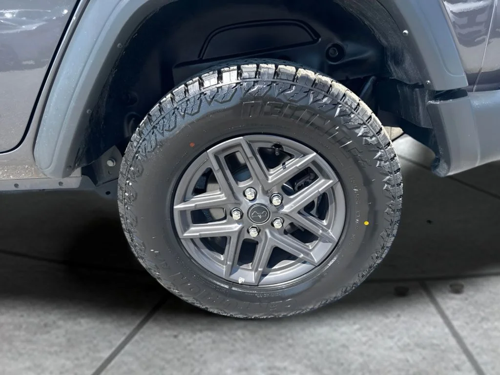 Used 2025 Gray Jeep Sport S image 21