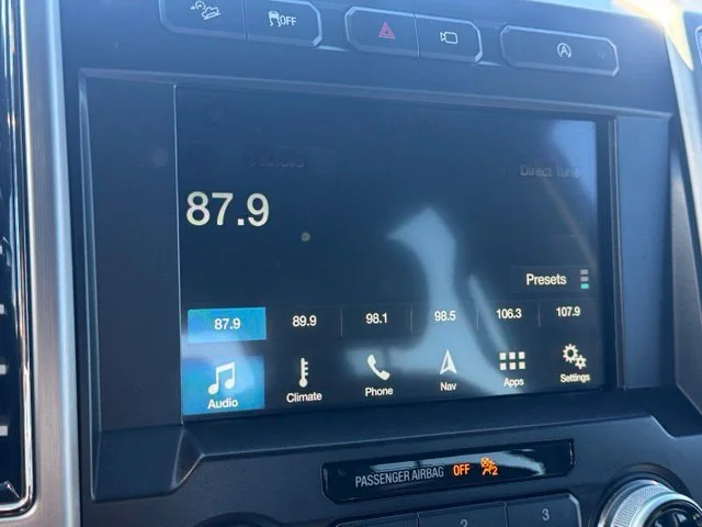 Used 2018 White Ford Platinum image 22