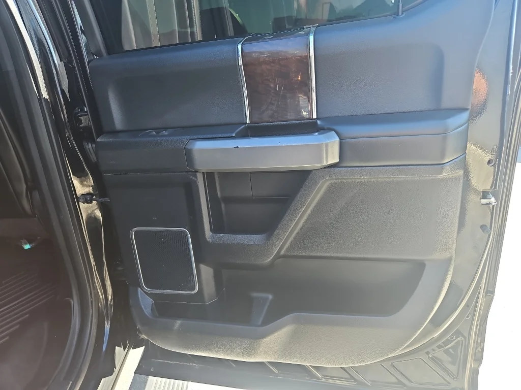 Used 2017 Shadow Black Ford Platinum image 11