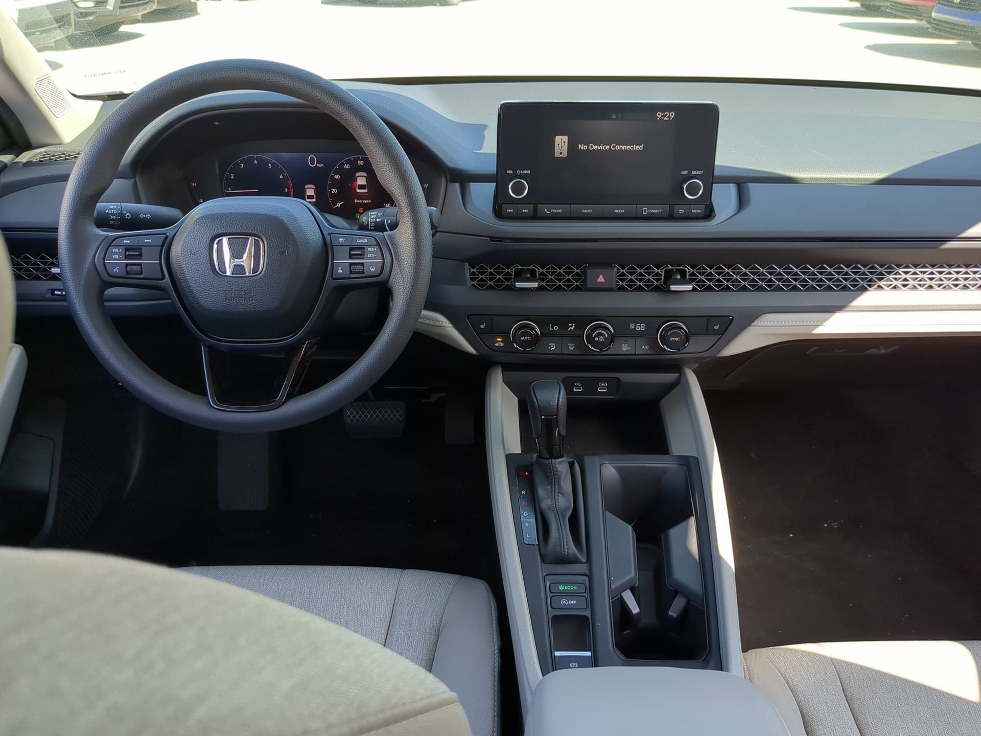 2025 Honda Accord SE - Photo 15