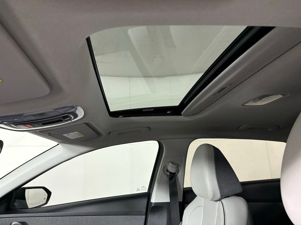 Used 2024 Gray Hyundai Limited image 32