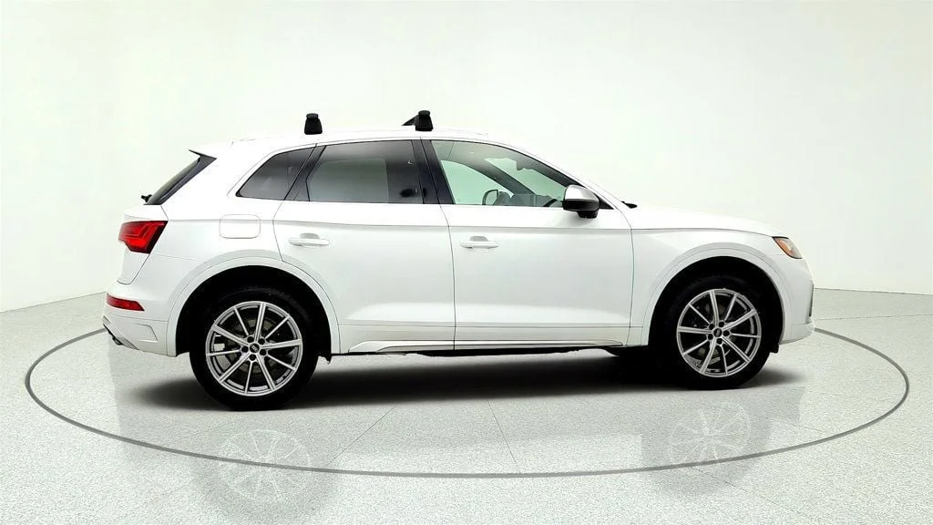 Used 2021 Glacier White Metallic Audi Premium Plus 3.0 TFSI quattro w/ Nav & B&O 3D Audio image 4
