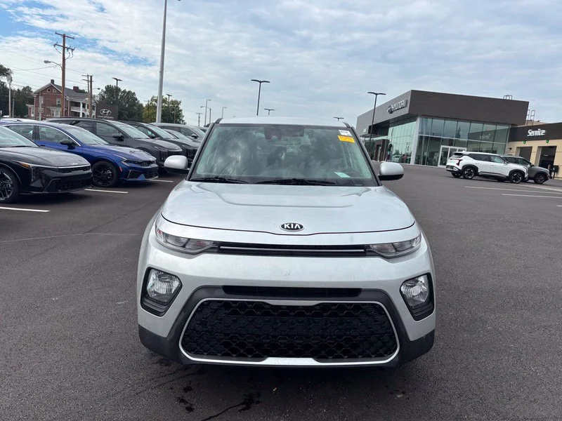 Used 2020 Silver Kia S image 2