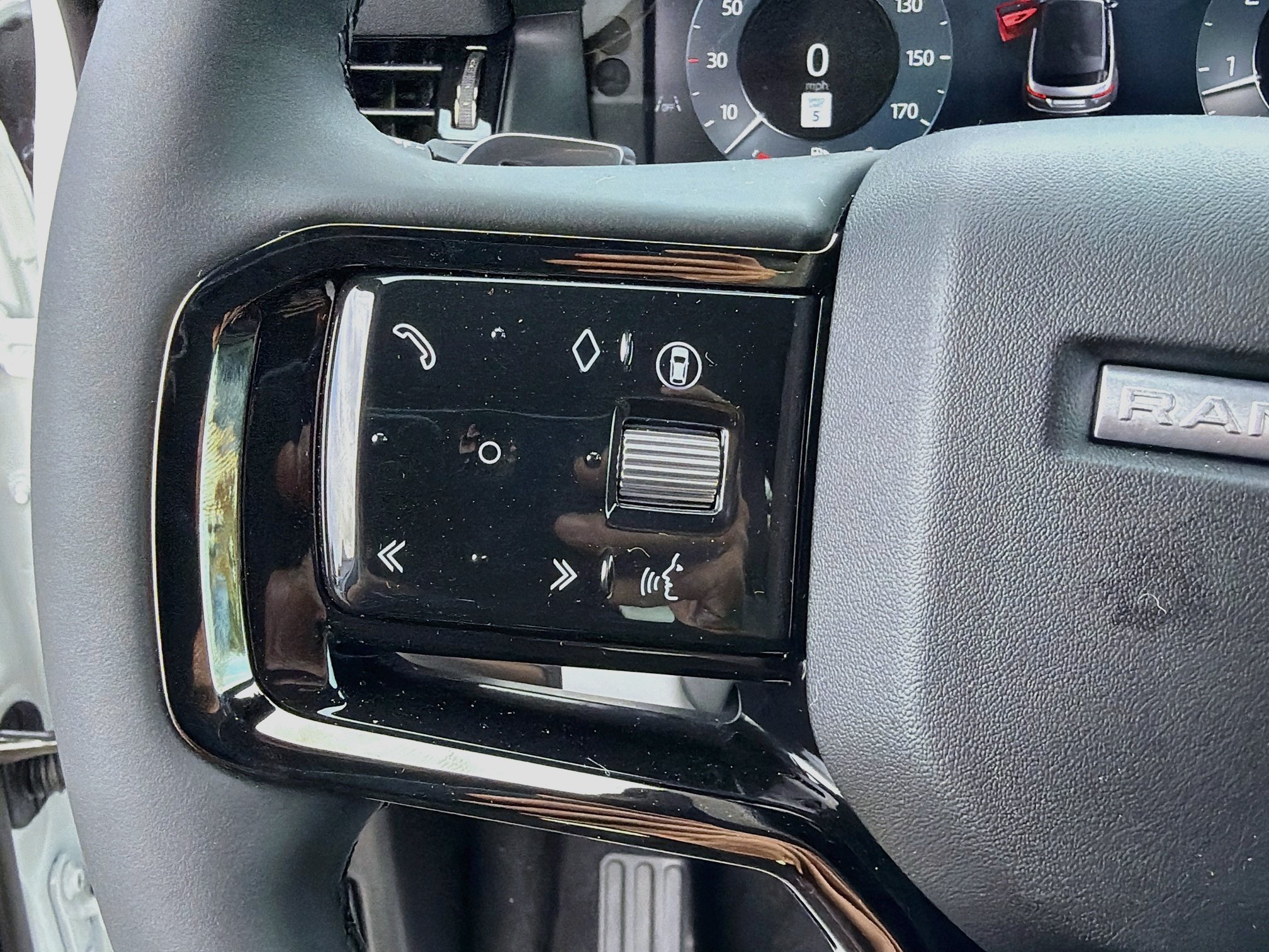 New 2026 Fuji White Land Rover Core S image 37