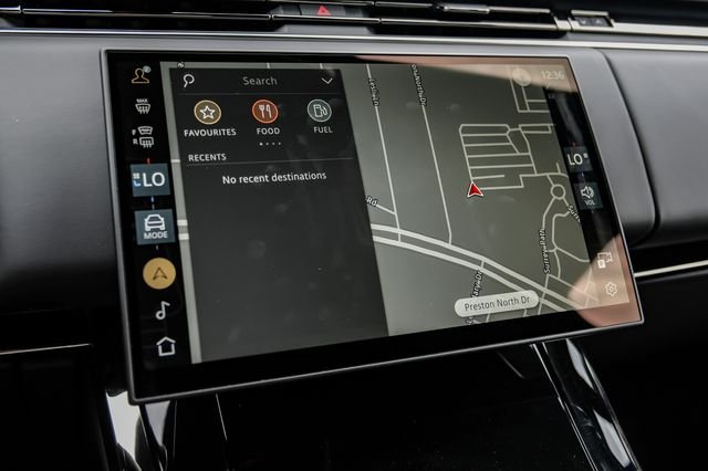 Used 2025 Black Land Rover SE image 24