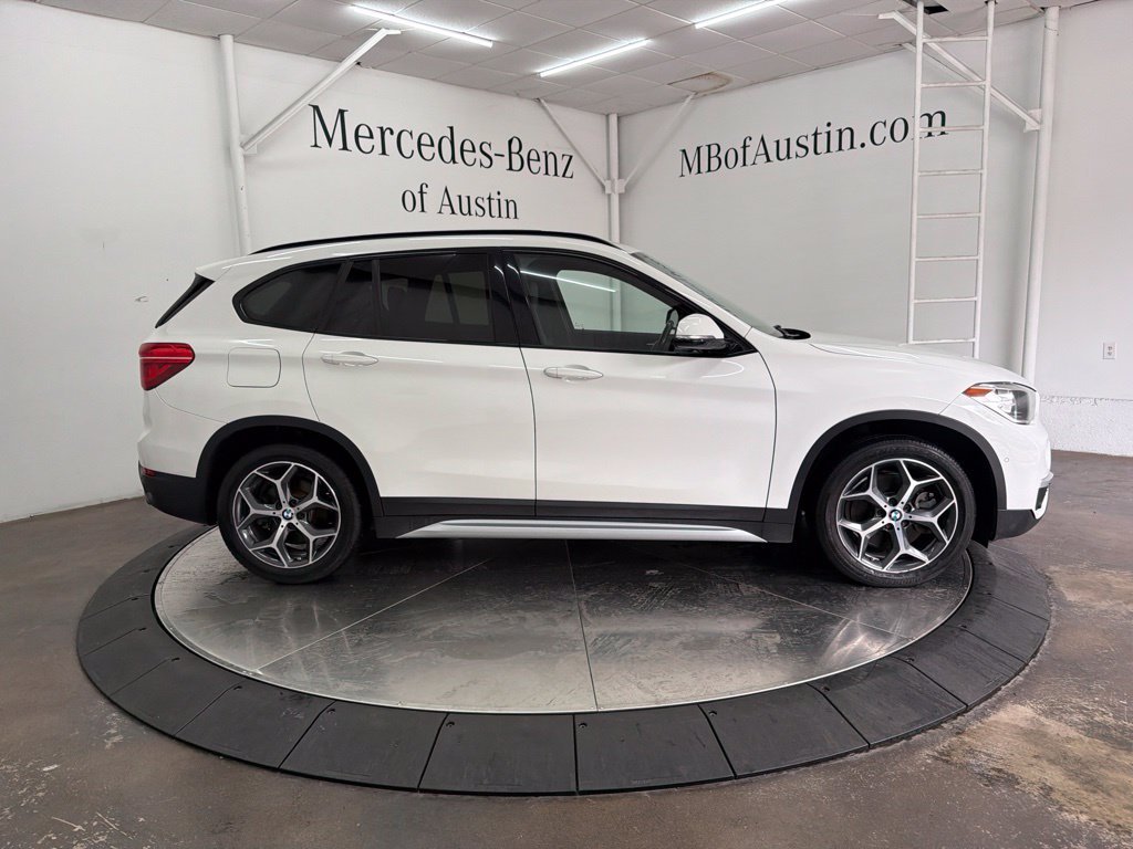 Used 2017 White BMW sDrive28i image 8