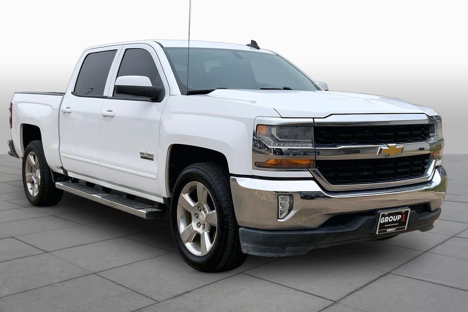 Used 2016 Summit White Chevrolet LT image 2