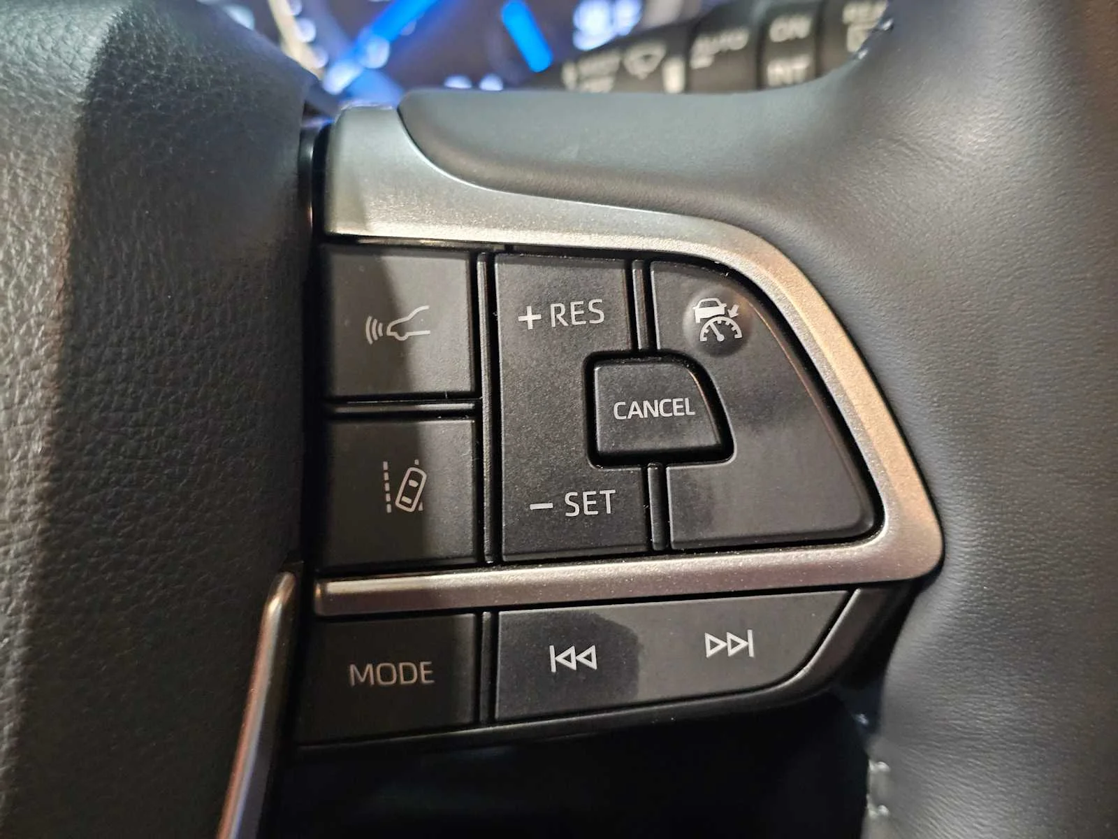 Used 2022 Midnight Black Metallic Toyota Hybrid Platinum image 17