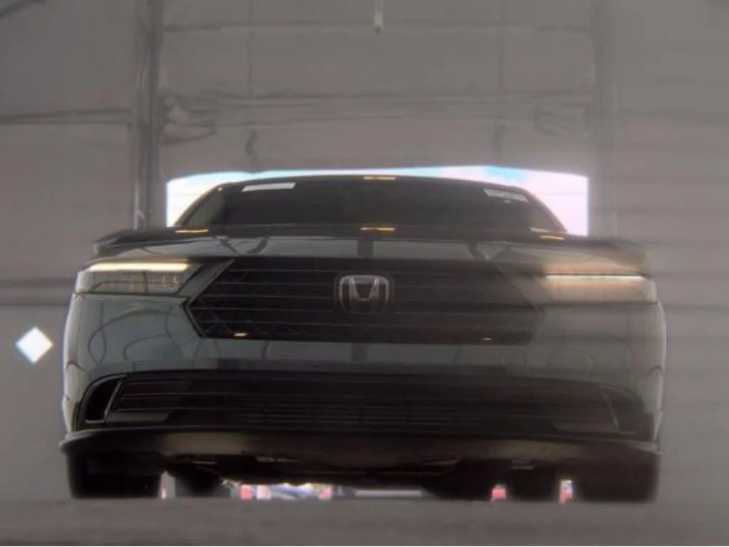 Used 2023 Meteorite Gray Metallic Honda EX image 3
