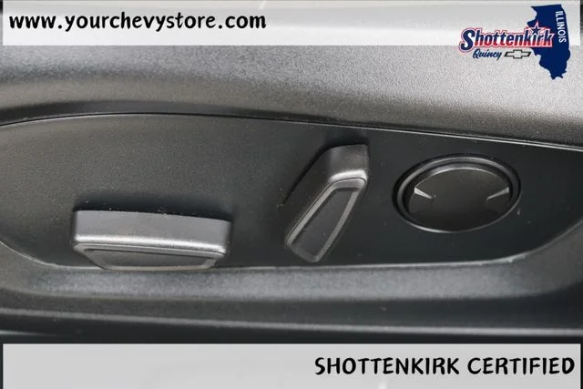 Used 2023 Silver Ford XLT image 12