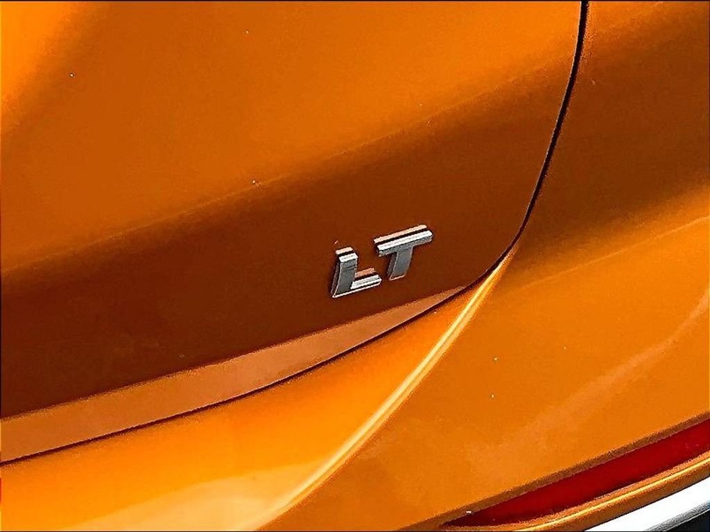 Used 2018 Orange Chevrolet LT image 28