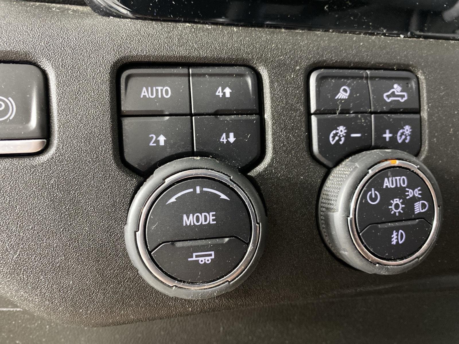 Used 2024 Iridescent Pearl Tricoat Chevrolet High Country image 15
