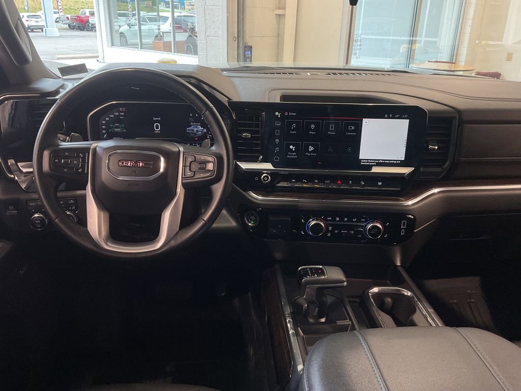 Used 2024 Gray GMC Elevation image 36