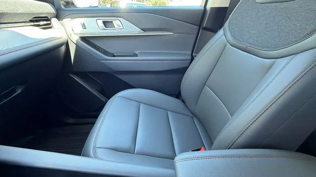 2026 Ford Explorer Active - Photo 23