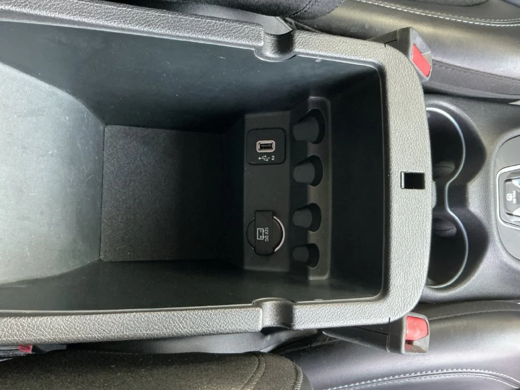Used 2019 Red Jeep Latitude Plus image 33