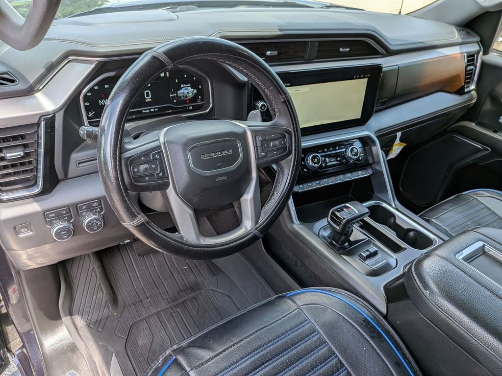 Used 2022 Silver GMC Denali image 16