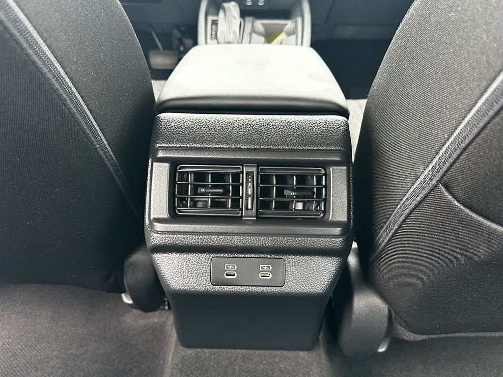 Used 2025 Gray Honda SE image 21