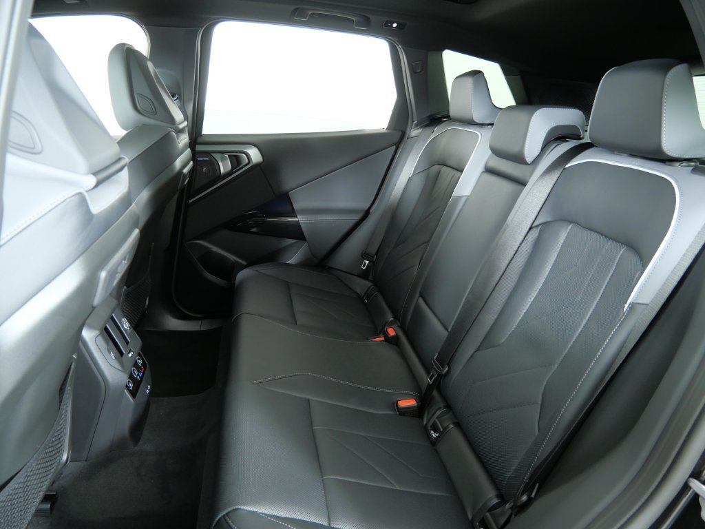 Used 2026 Gray BMW M50 xDrive image 33